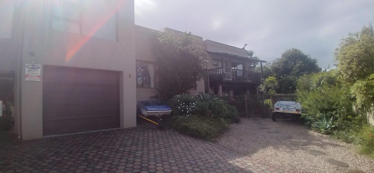 To Let 4 Bedroom Property for Rent in Tergniet Western Cape